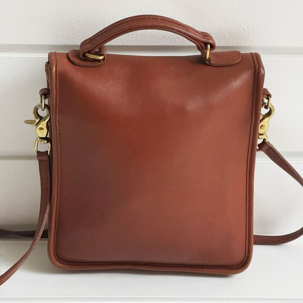 Coach Vintage Station Bag In British Tan Leather With Brass Hardware Style #5130 - Picture 3 of 14